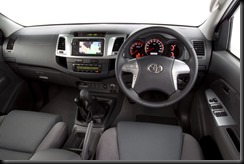 2011 Toyota HiLux SR5 4x4 manual interior