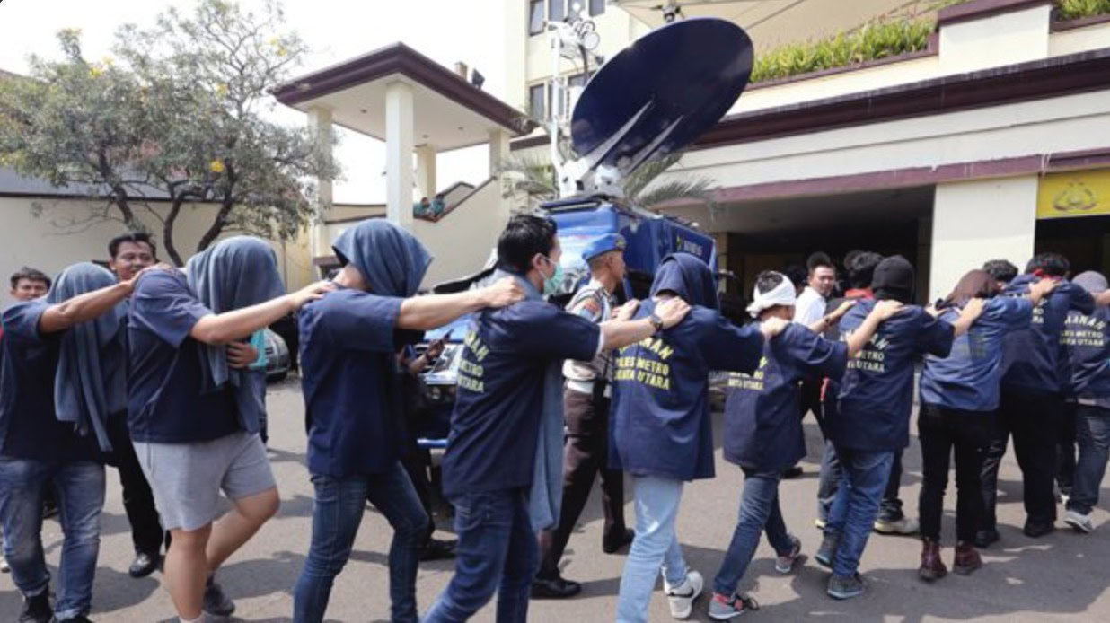 Police arrest 141 men at gay sauna in Indonesia