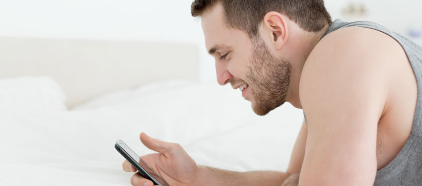 Survey finds one in 10 access social media during sex