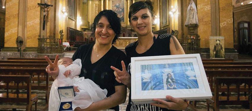 Argentine president becomes godmother to lesbians’ child