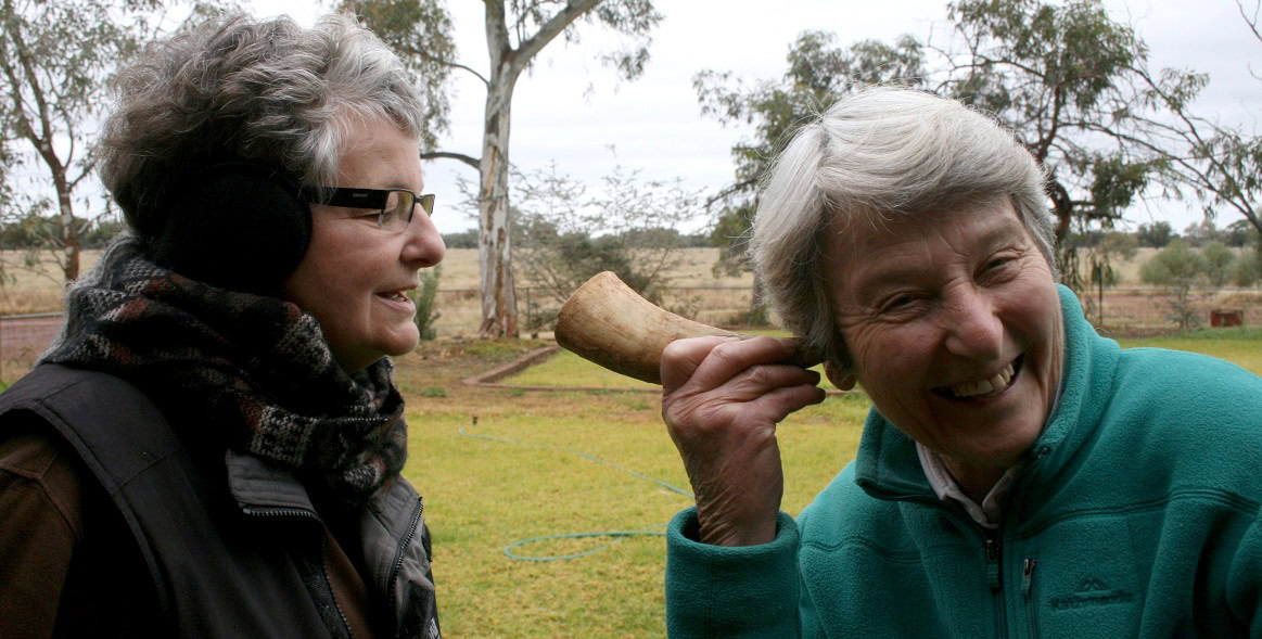 Volunteers help older lesbians struggling with social isolation