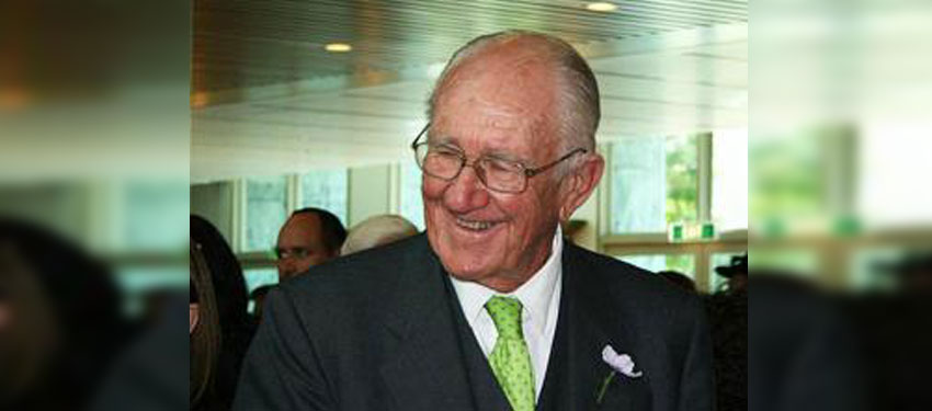 LGBTI Australians celebrate and mourn former PM Malcolm Fraser