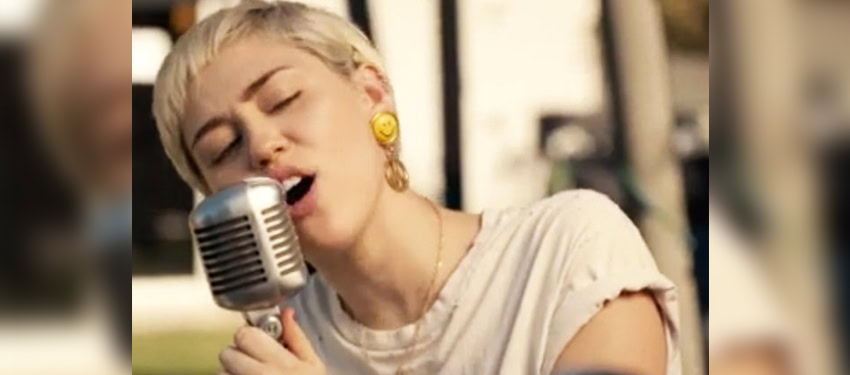 Miley Cyrus launches charity to help vulnerable gay youth