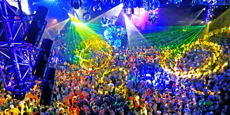 One of the dance floors from the Sydney Gay and Lesbian Mardi Gras Party 2015 (PHOTO: Ann-Marie Calilhanna; Star Observer)