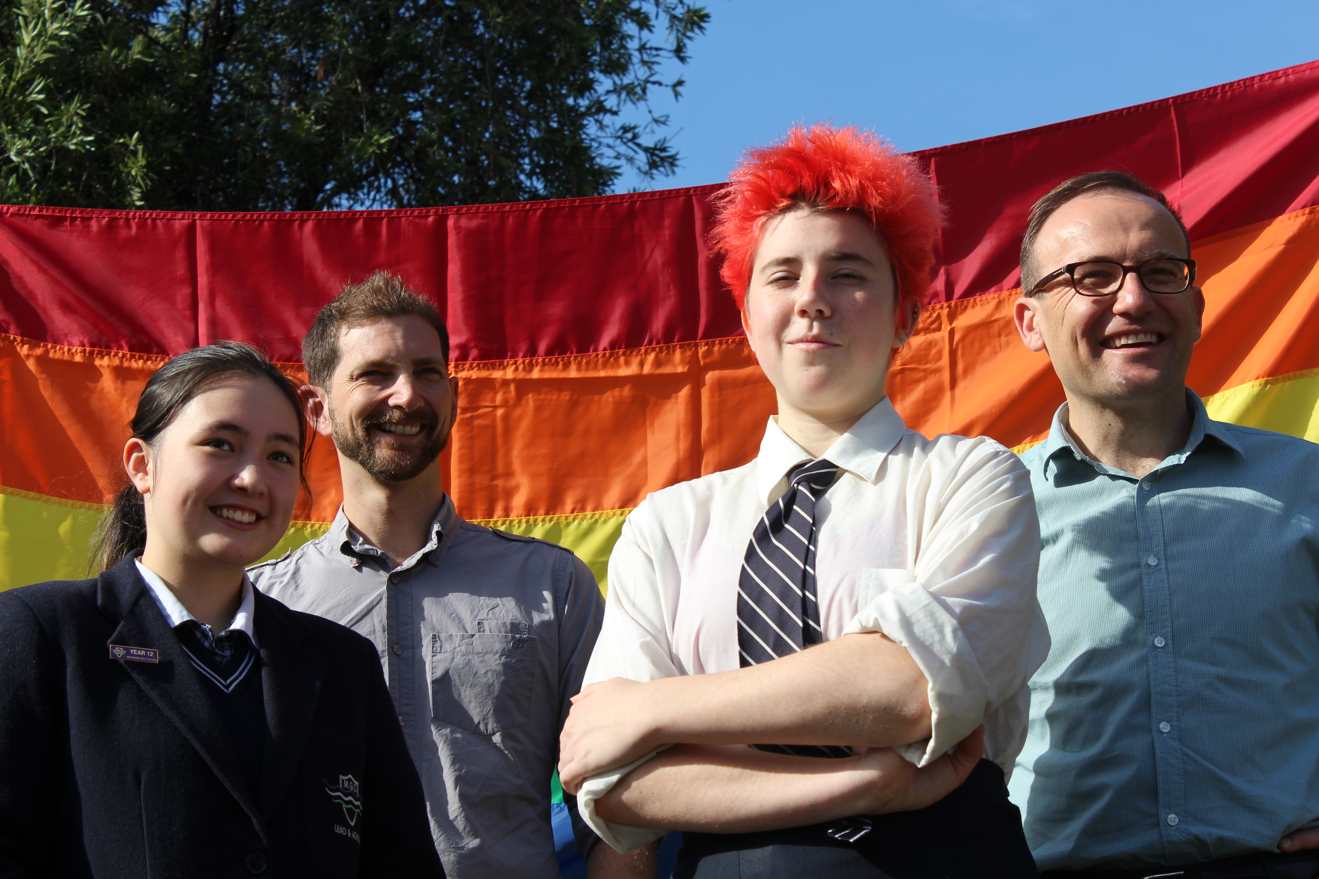Safe Schools furore prompts Melbourne high school to fly rainbow flag for LGBTI students
