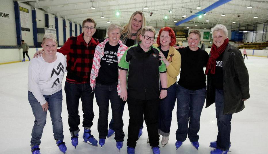 GALLERY: Dykes On The Ice