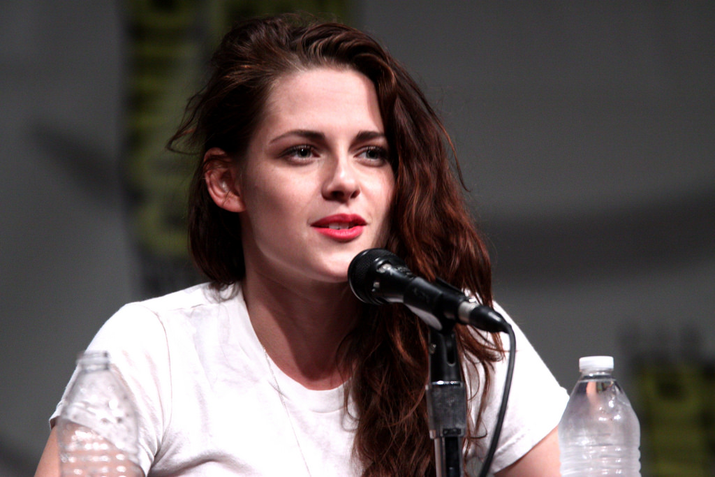 Kristen Stewart: you’re not confused if you’re bisexual