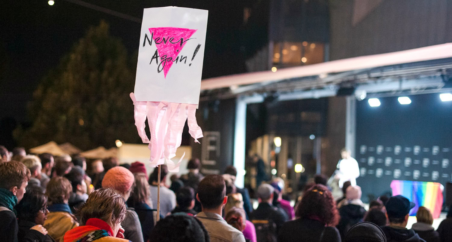 Hundreds in Melbourne attend Chechnya vigil