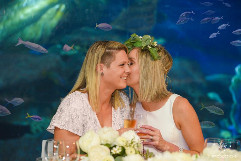 sea life melbourne aquarium couples