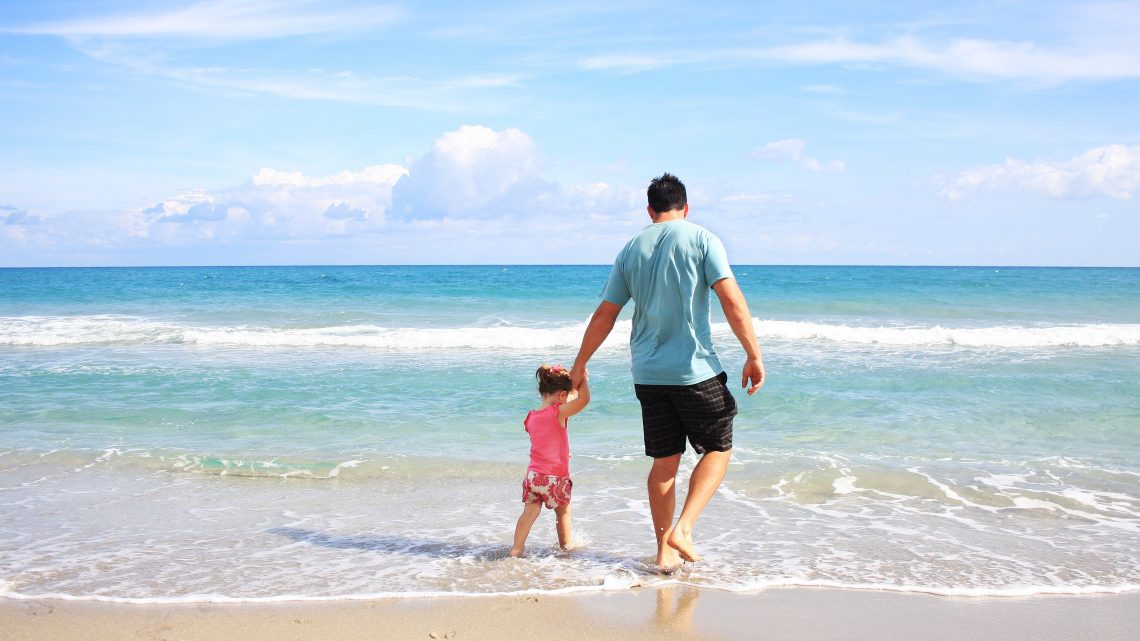 parent dad family beach sunshine coast