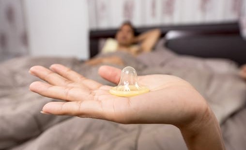 sex condom undetectable hiv