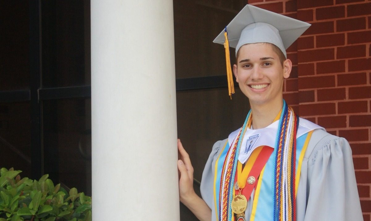 Thousands raised for student’s college tuition after parents kicked him out for being gay