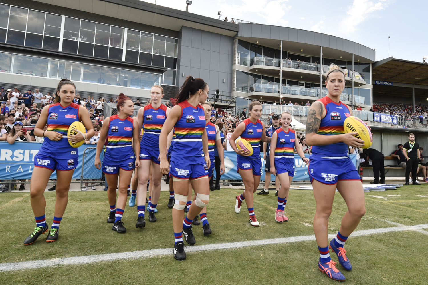 Western Bulldogs take on the Blues in second AFL Women’s Pride Game
