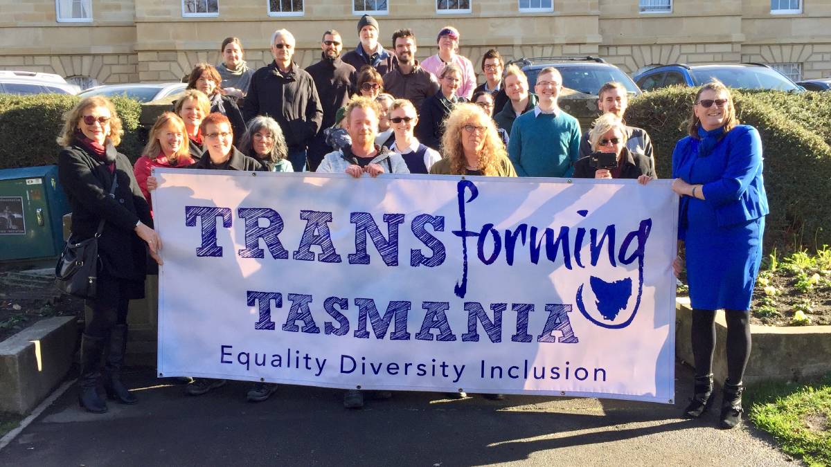 Coalition urged to follow Tasmania’s lead on cross-party cooperation