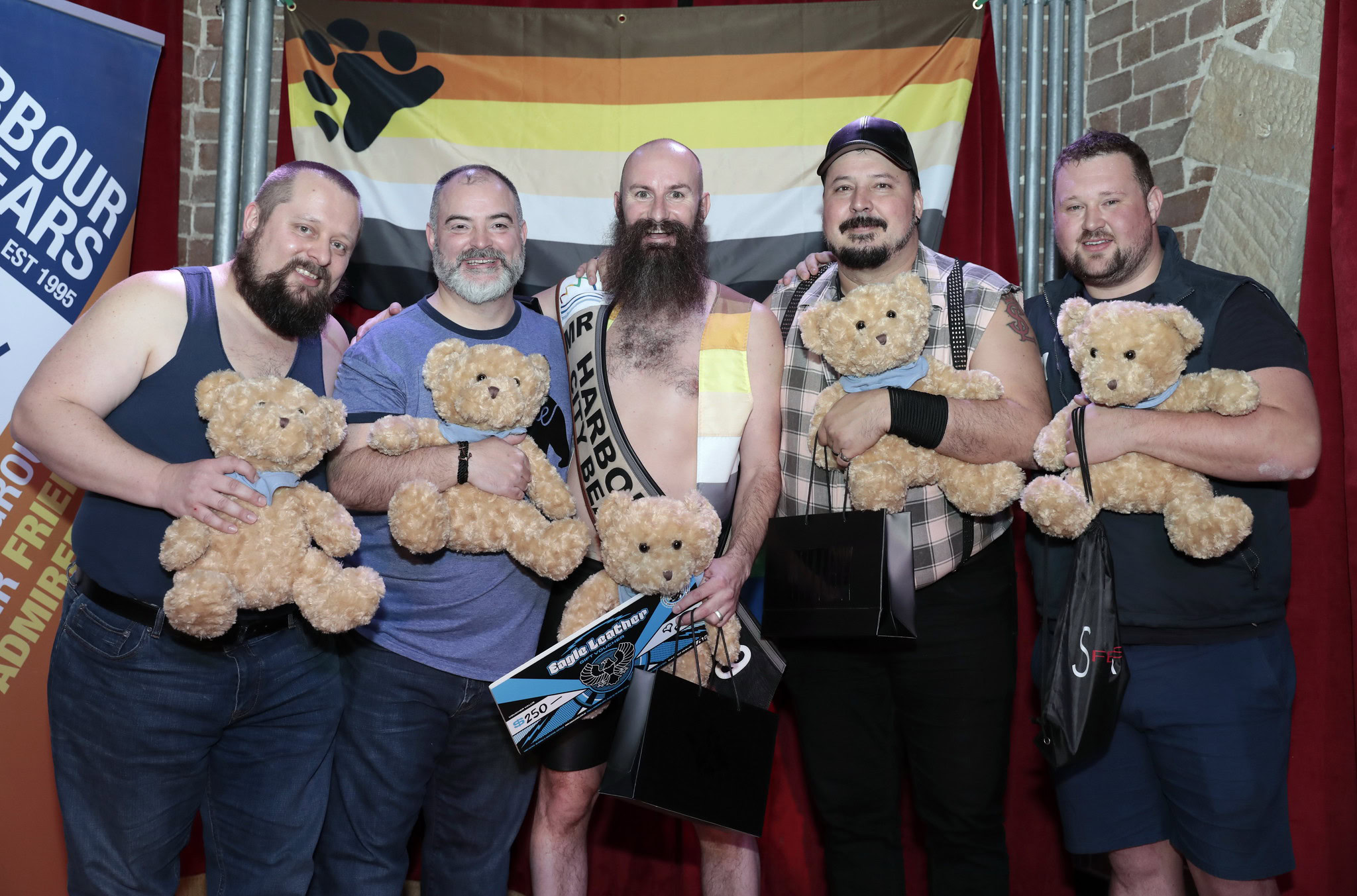 Mr Harbour City Bear 2019, Oxford Hotel