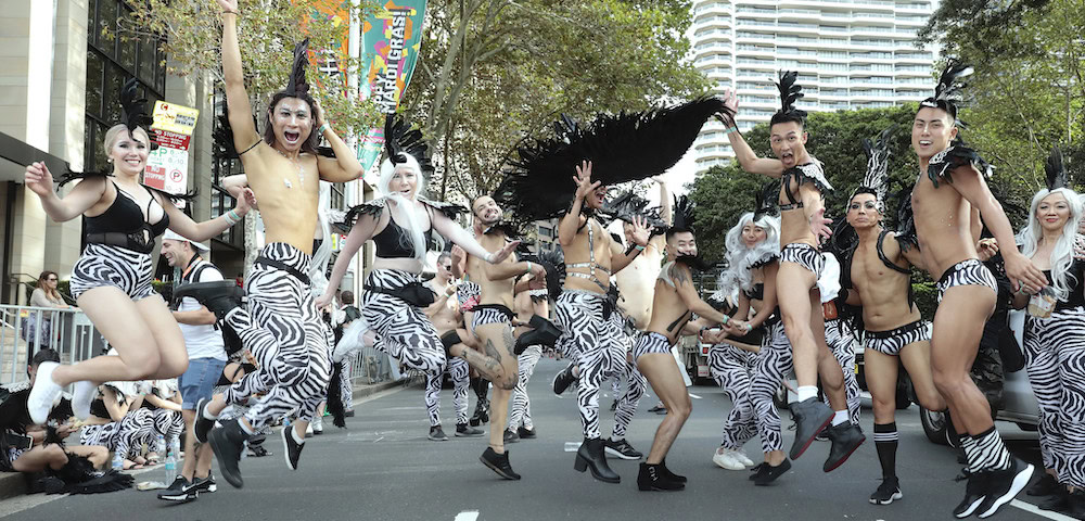 Mardi Gras- pre- parade @ Hyde Park (set one)