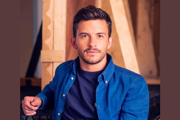 Bridgerton Star Jonathan Bailey On Coming Out In Showbiz