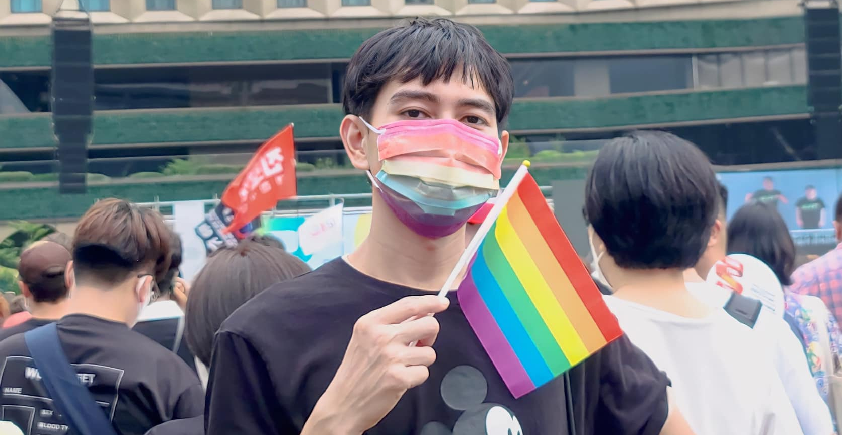 Thousands Take Part in Seoul Pride Festival For The First Time In Three Years