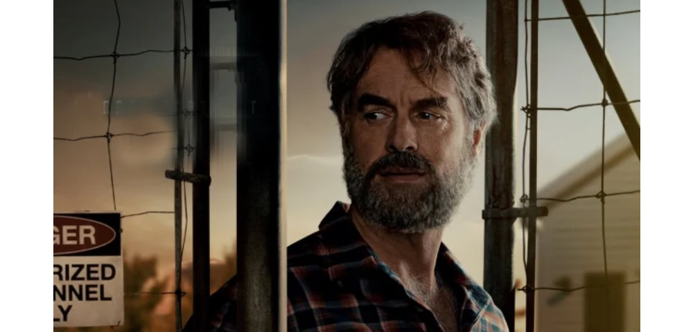 Murray Bartlett Praises Gay Love Story In The Last of Us