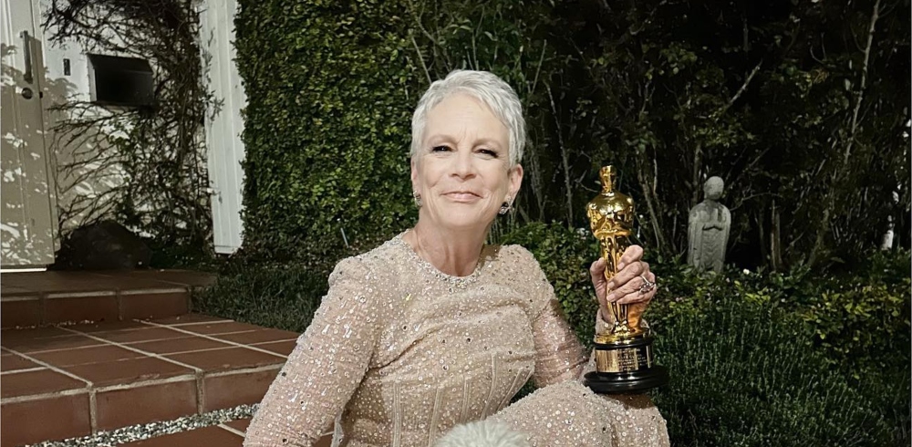 Actor Jamie Lee Curtis Gives Oscar They/Them Pronouns