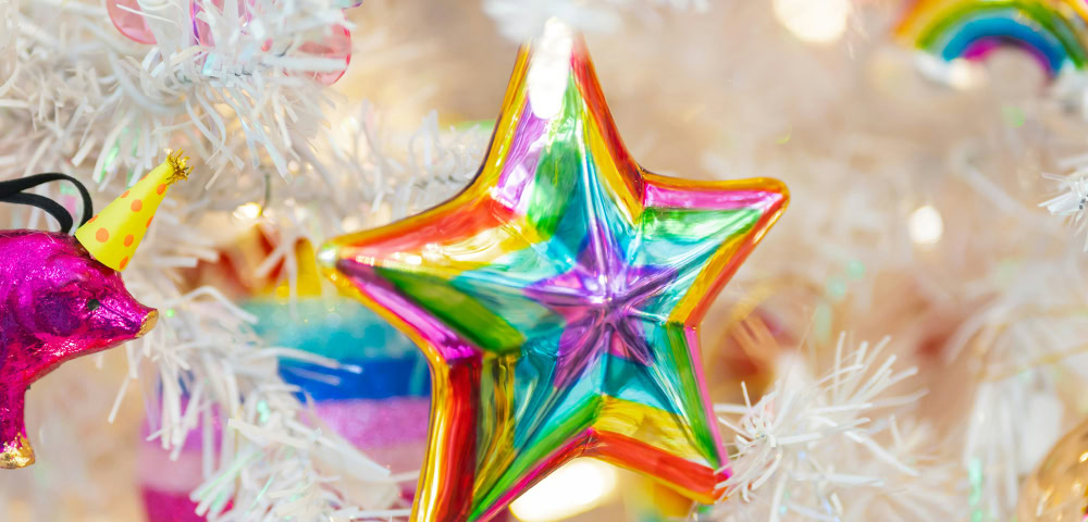 9 December: Carols by Queerlight