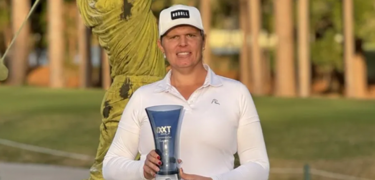 Hailey Davidson Trans Golfer