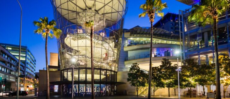 Sydney Lyric outside night 768x331