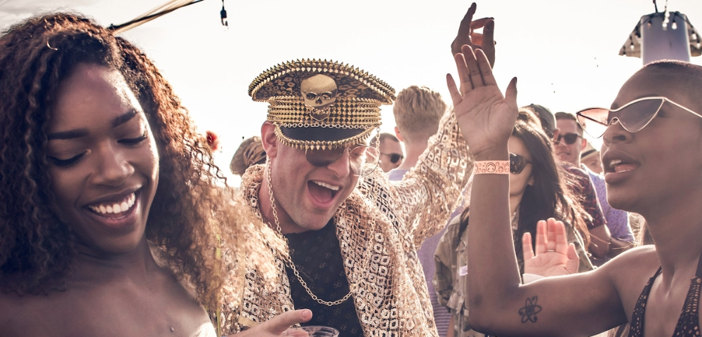 MELBOURNE PRIDE GUIDE: Pride Tide Boat Party