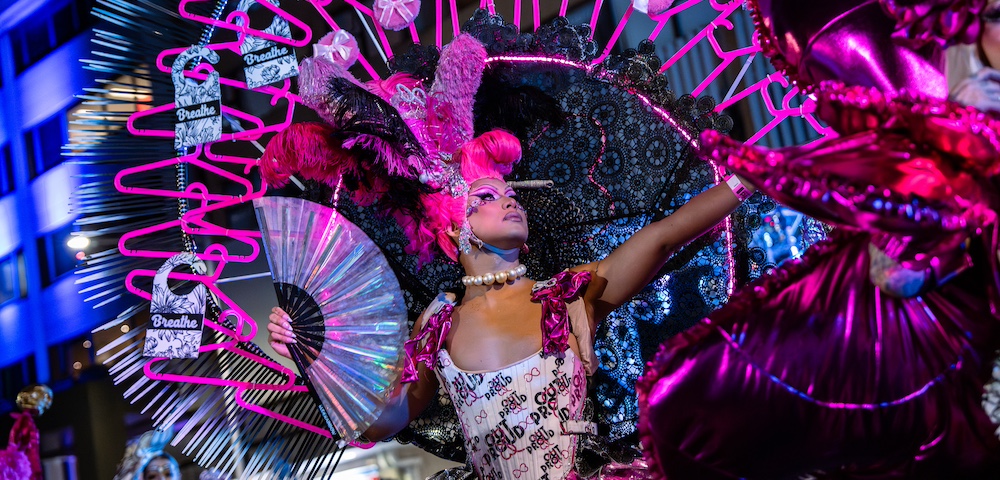 There’s No Better Viewing Spot For The Iconic Mardi Gras Parade Than Glitter Club