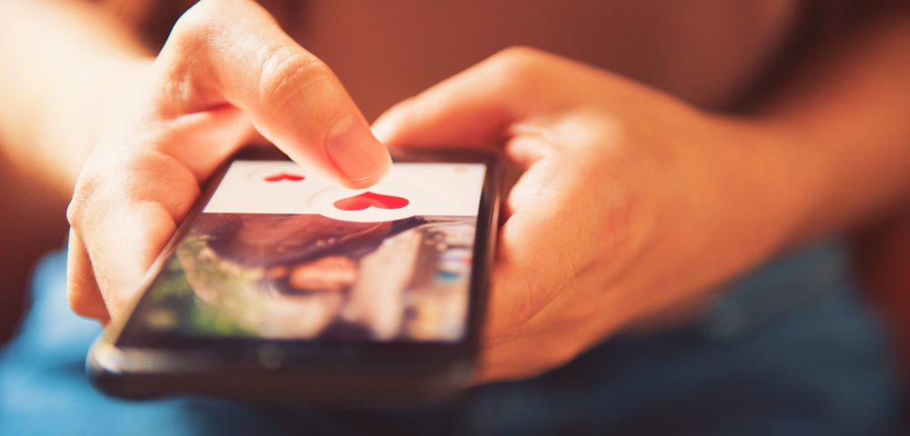 Greens Establish Parliamentary Inquiry Into Violent Dating App Attacks On Gay & Bi Men