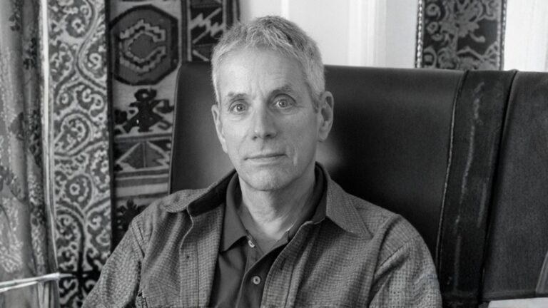 Walt Odets, author of Out of the Shadows, dies aged 79