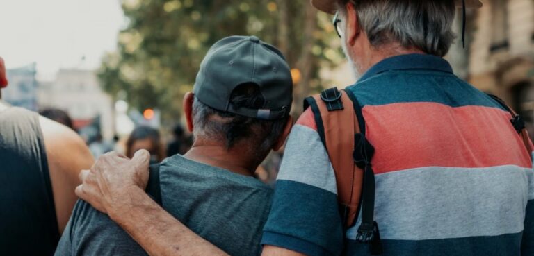 Australian LGBTQ+ Veterans To Receive Apology